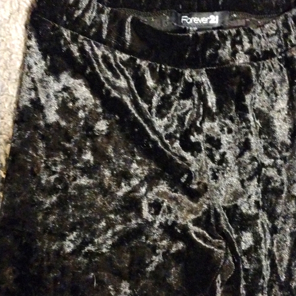 💜5/$25💜Forever 21 New Stretch Pants - Picture 2 of 3